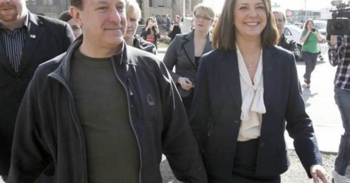 Danielle Smith Faq: Husband, Children, Stepfamily, and Net Worth Explained