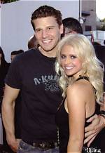 David Boreanaz and Sarah Michelle Gellar Emmys 2026 Red Carpet Kiss Rumor: Fact-Checking His Marital Status