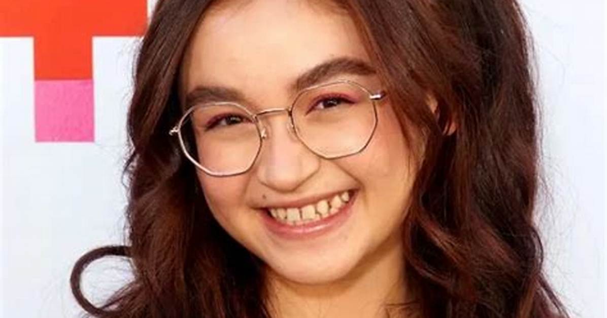 Did Anna Cathcart Fix Her Teeth? Inside the Viral 'Xo, Kitty' Season 2 Change