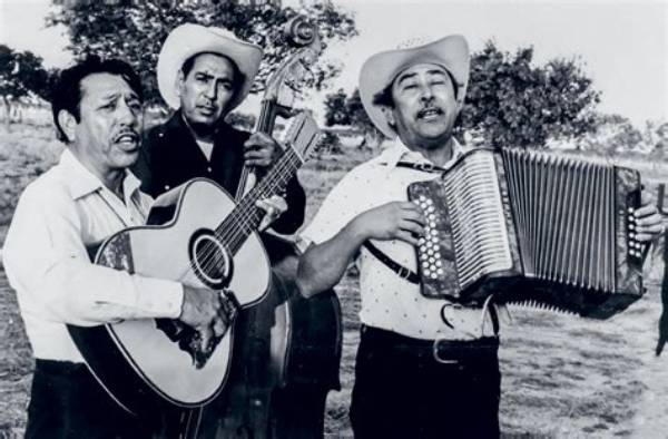 'El Corrido De La Mueca Diamante De Rub' - Mexicano Cancin