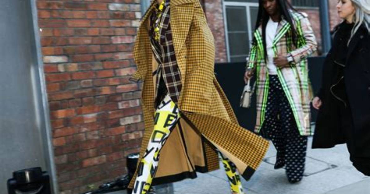 From Runways to Street Style: the Timeline of the Brown and Pink Hair Trend