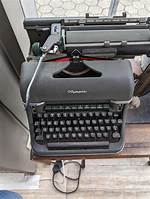 From Typewriters to Touchscreens: How 3 Dots Took over Texting Culture