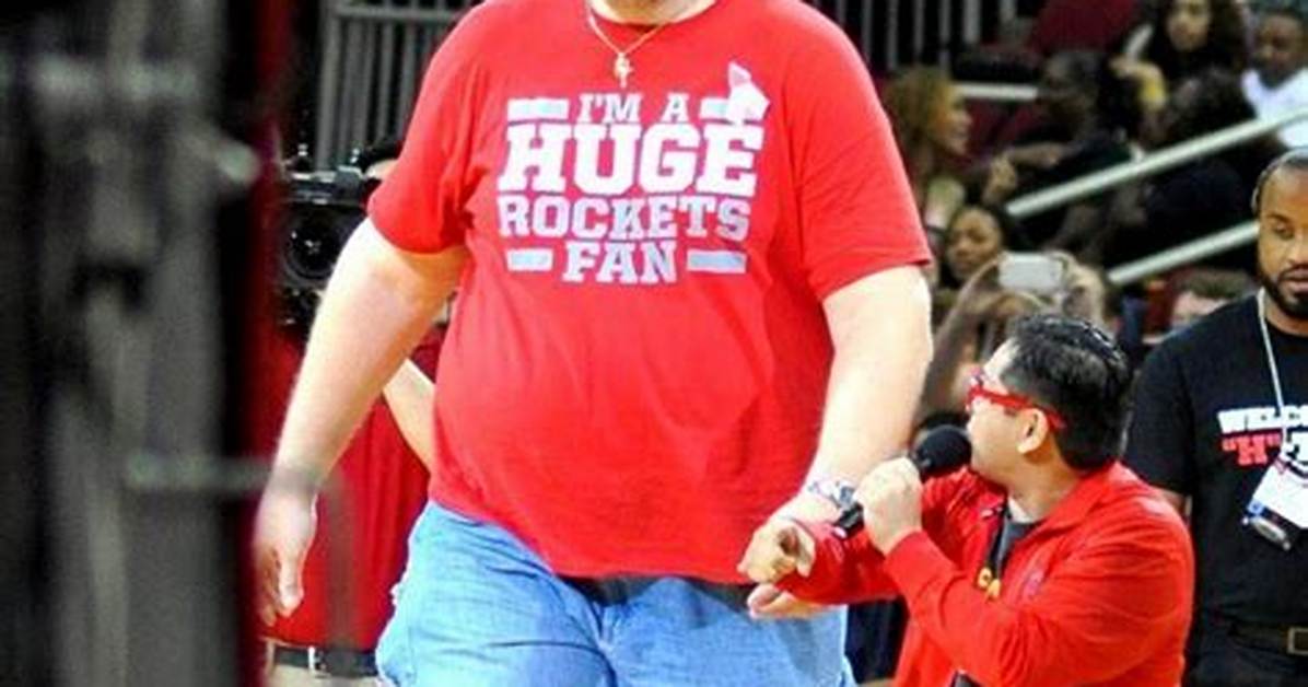 Inside the Life of Igor Vovkovinskiy: the Untold Struggles of America's Tallest Man