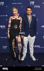 Rebecca-Jo Dunham’s Tiff Baby Bump Debut: Photos and Red Carpet Moments