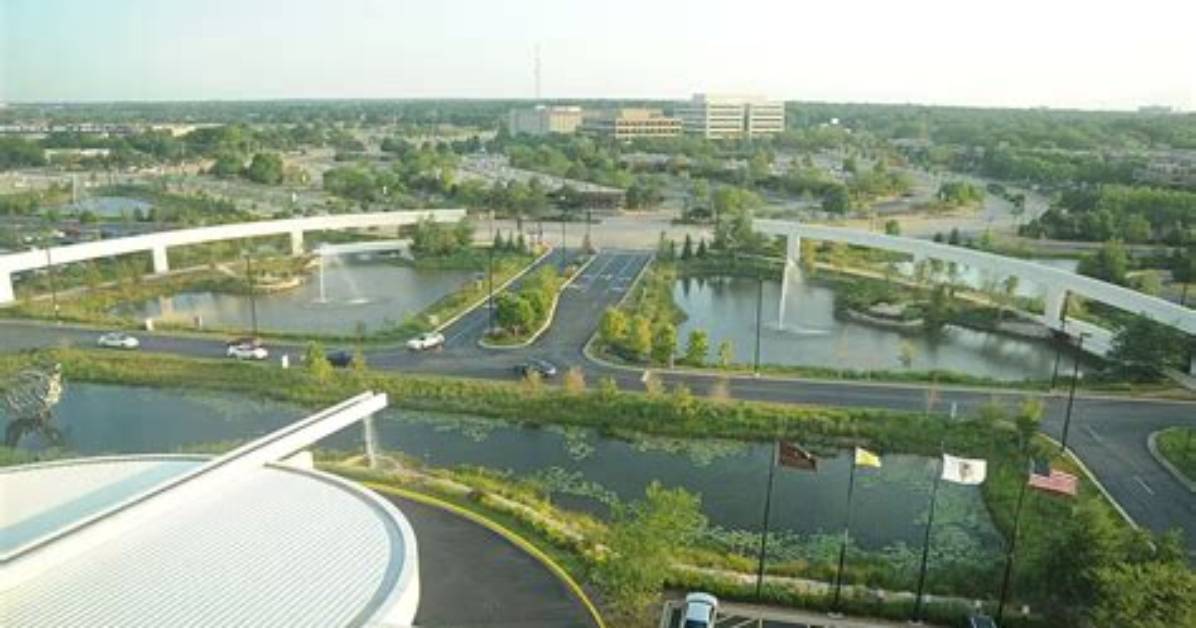 Schaumburg's $453M Redevelopment: What It Means for Woodfield Dining Hubs