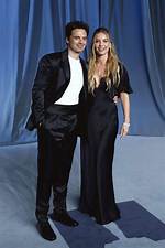 Sebastian Stan and Annabelle Wallis Expecting? Fact-Checking the Buzz Behind the Viral Dog Walk