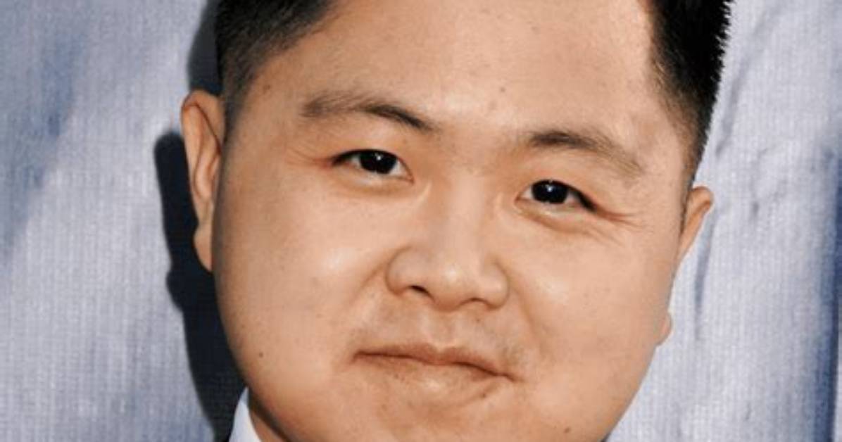 The Reality of Matthew Moy's Stature: Stereotypes, Sitcom Fame, and Han Lee