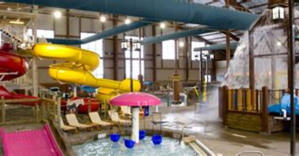 The Ultimate Cascades Indoor Waterpark Guide: Hours, Height Rules, Packing, and Insider Tips